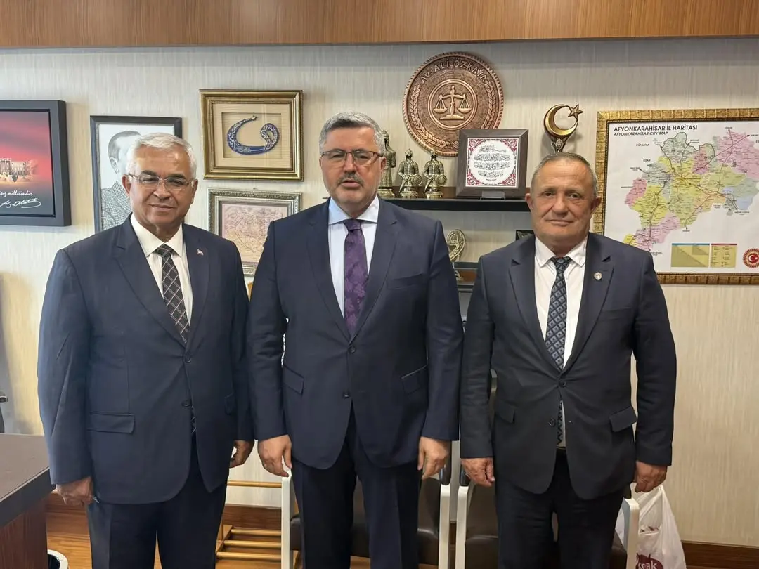 AK Parti Sinanpaşa İlçe Başkanı ve Akören Belediye Başkanı Gazi Mecliste Misafir Edildi