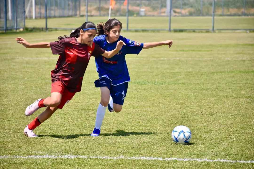 ANALİG Yıldızlar Futbol Müsabakaları Afyonkarahisar'da Başladı