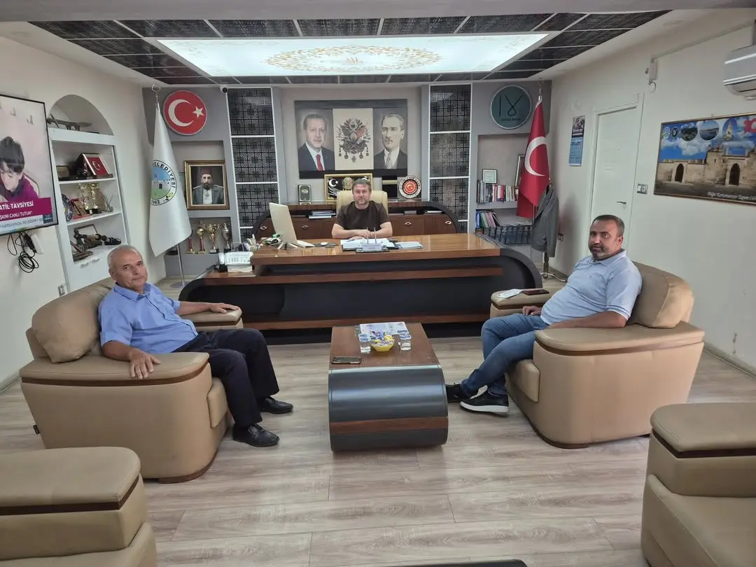Döğer Belediyesi'ne Ziyaret: Tarım Kredi Marketler Müdürü ve Yunus Emre İlim ve Kültür Derneği Başkanı