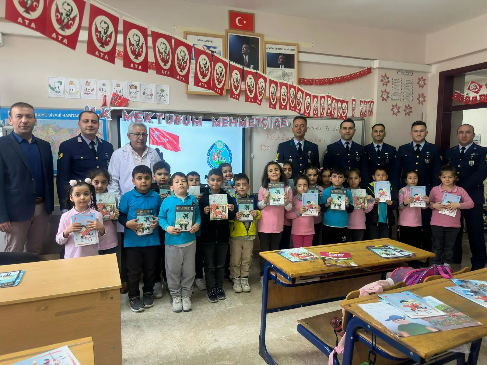Hava Radar Tugayı, Öğrencilere Ziyarette Bulundu