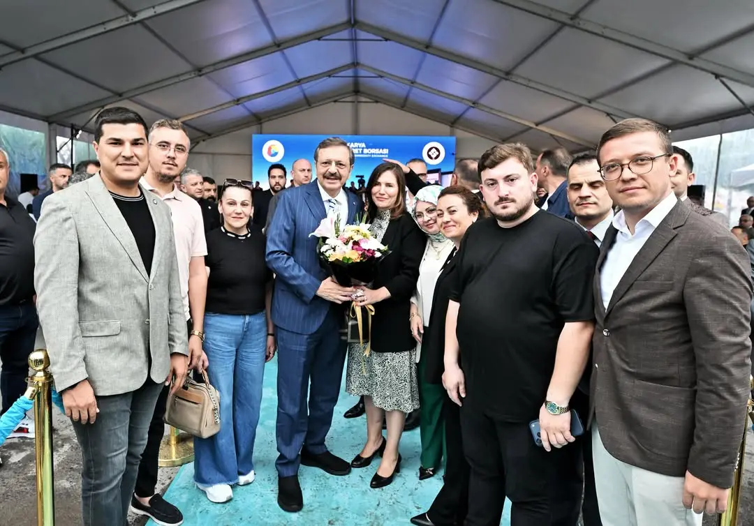 TOBB Sakarya Kadın Girişimciler Kurulu Başkanı Elvan Bilgehan Dikici ve Üyeleri Genç Girişimcilerle Bir Araya Geldi