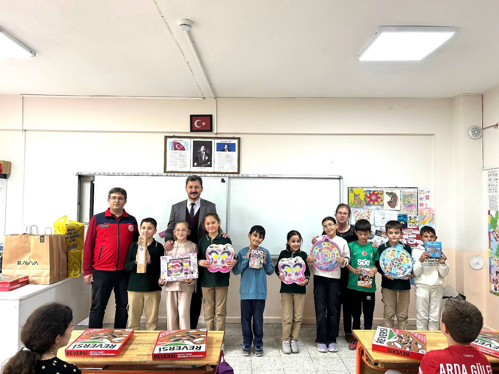 LİDER ÇOCUK TARIM KAMPINDA DERECEYE GİREN ÖĞRENCİLERE ÖDÜLLERİ VERİLDİ