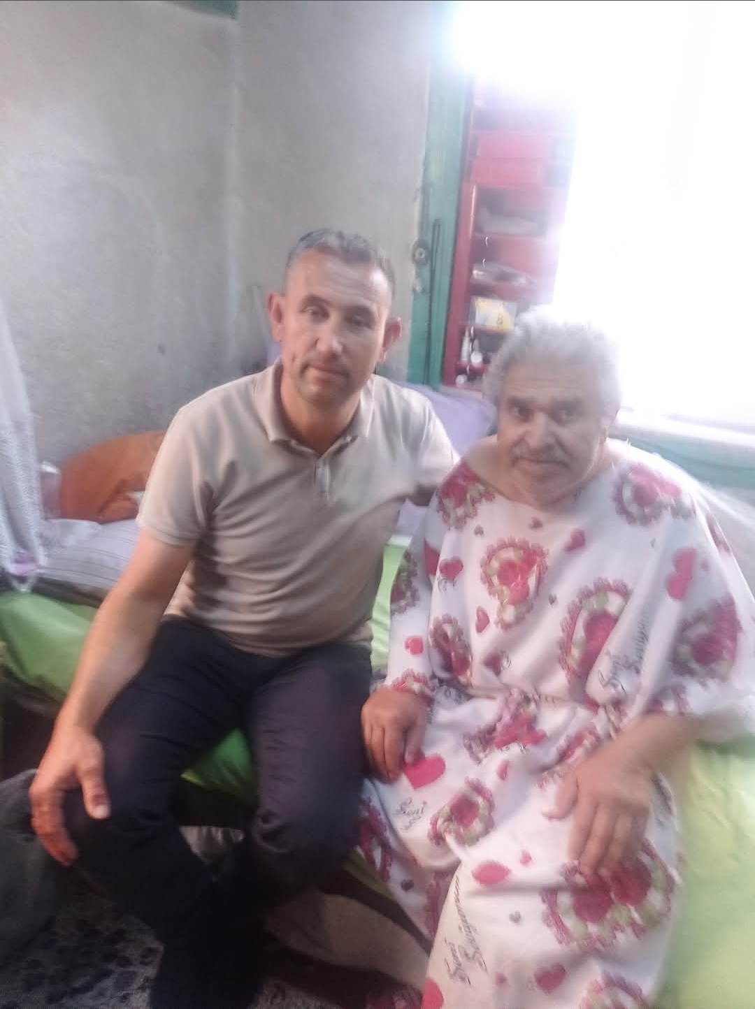 Çay Mahallesi Muhtarı Özgür Uslu’dan Menderes Koçak’a Geçmiş Olsun Ziyareti